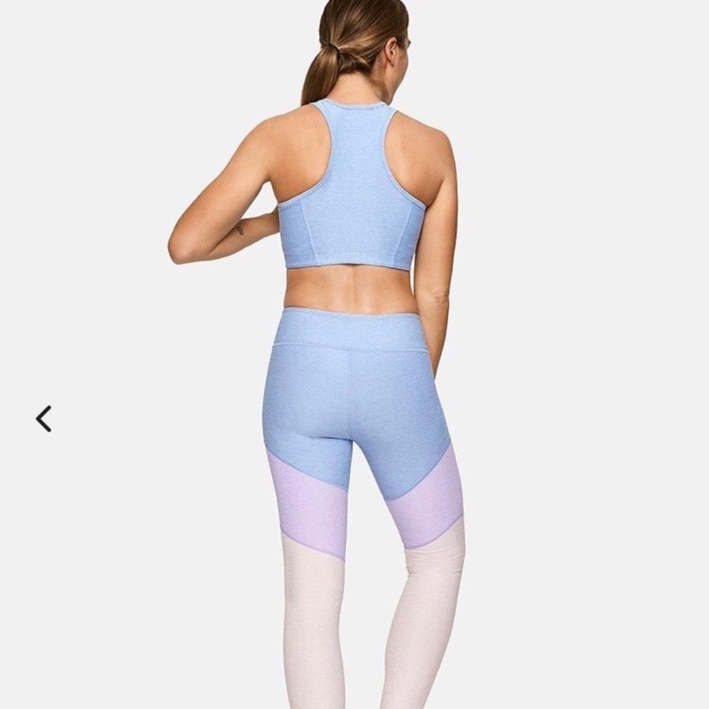 OUTDOOR VOICES “Springs Legging” - Size: Medium - Picture 4 of 6